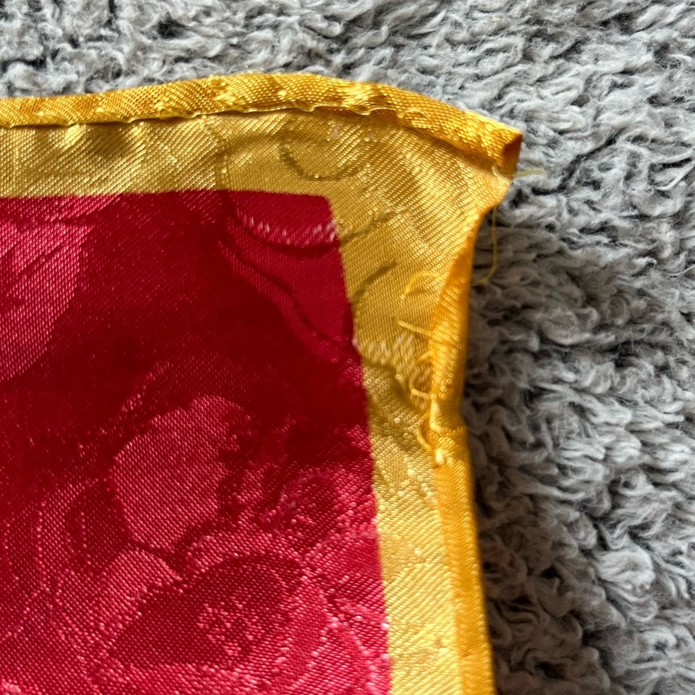 Vintage French Horn Scarf - Picture 4 of 4